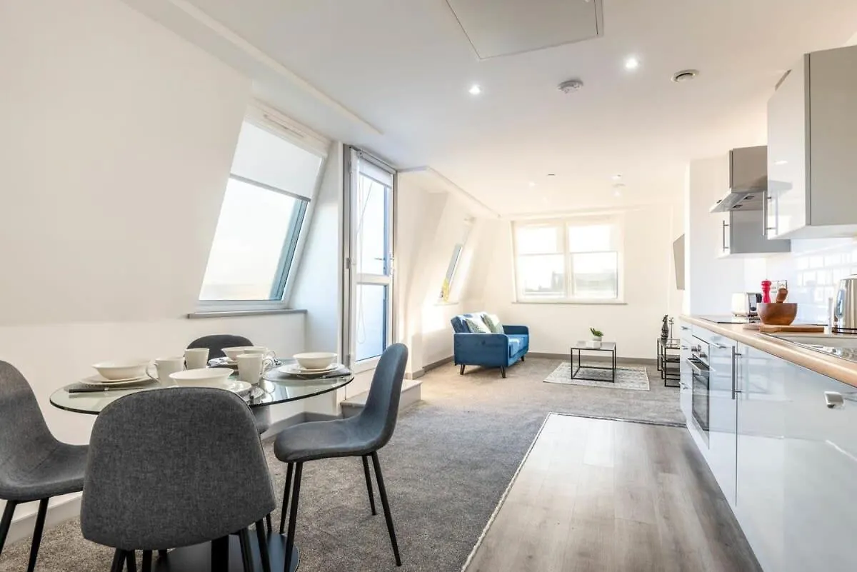 Modern 1 Bedroom Apartment In Central Hull Kingston upon Hull